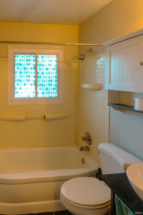Tiny photo for 911 W Winding Way Street, Bloomington, IN 47404 (MLS # 202613046)