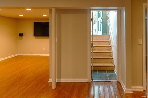 Tiny photo for 911 W Winding Way Street, Bloomington, IN 47404 (MLS # 202613046)