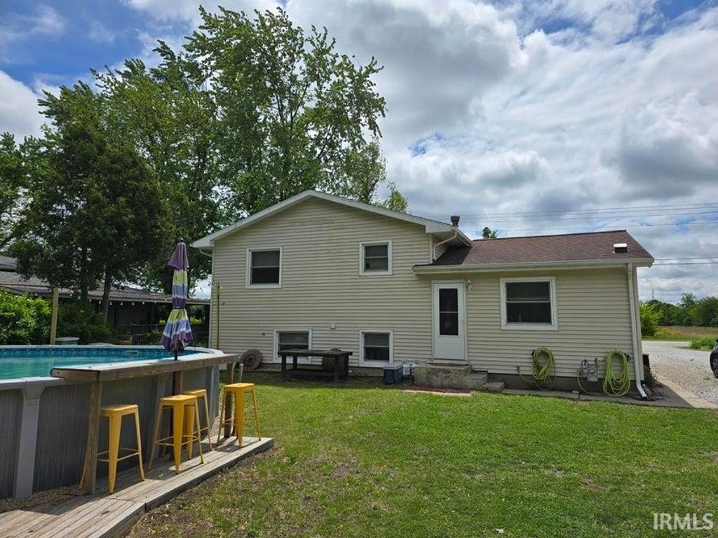 Photo of 3020 E 200 S Road, Knox, IN 46534 (MLS # 202607906)