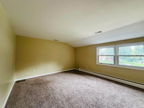 Tiny photo for 4031 Hedwig Drive, Fort Wayne, IN 46815 (MLS # 202637906)