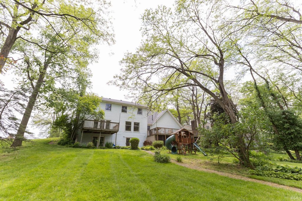 Photo of 58688 Fawn River Court Court, Elkhart, IN 46516 (MLS # 202619798)