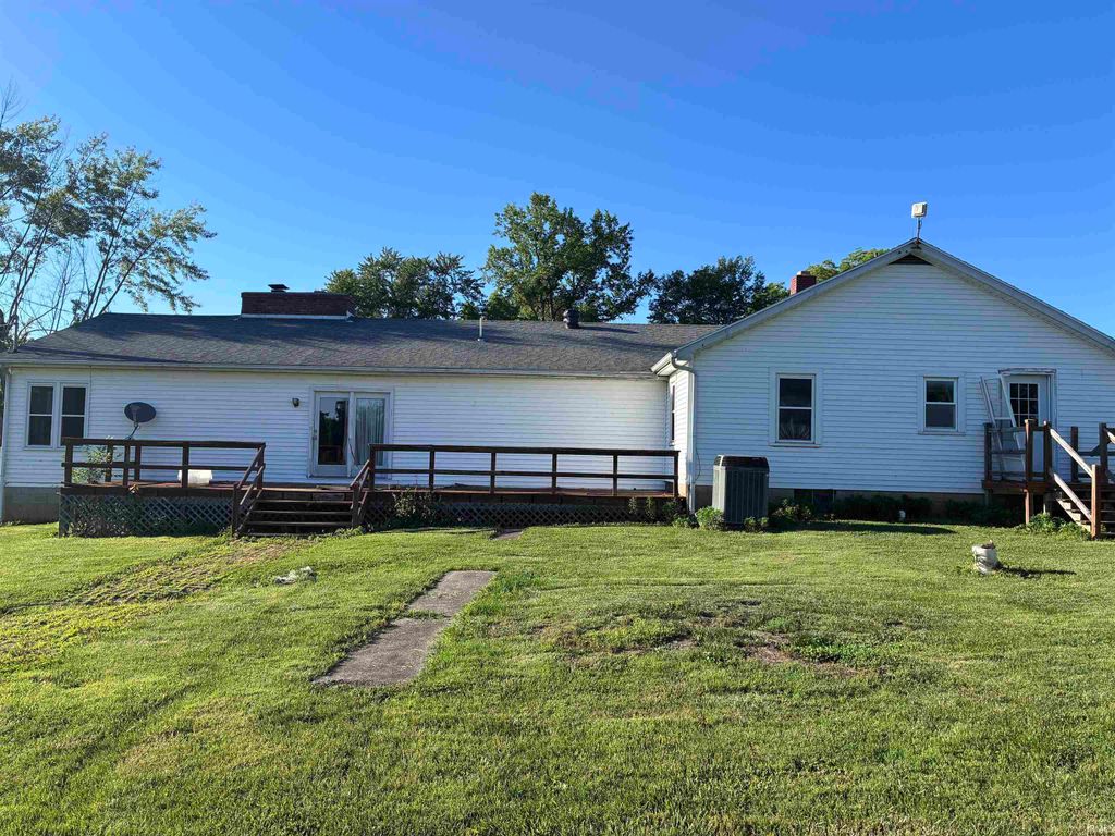 Photo of 1611 E State Route 62 Highway, Boonville, IN 47601 (MLS # 202621472)
