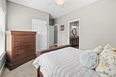 Tiny photo for 869 Commodores Cir Circle, Lafayette, IN 47909 (MLS # 202618166)