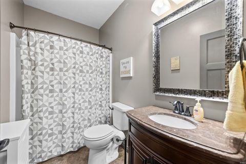 Tiny photo for 869 Commodores Cir Circle, Lafayette, IN 47909 (MLS # 202618166)