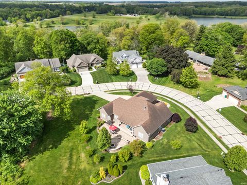 Tiny photo for 869 Commodores Cir Circle, Lafayette, IN 47909 (MLS # 202618166)