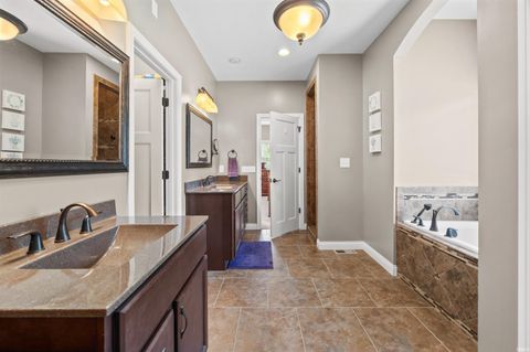 Tiny photo for 869 Commodores Cir Circle, Lafayette, IN 47909 (MLS # 202618166)