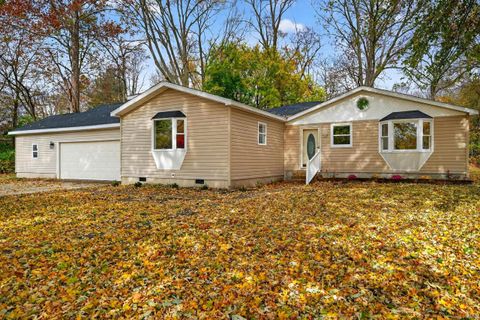 Photo of 506 Howard Street, Logansport, IN 46947 (MLS # 202545365)
