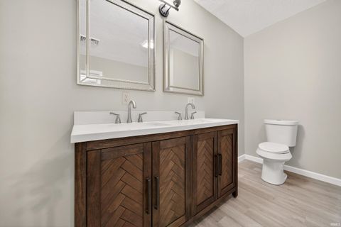 Tiny photo for 506 Howard Street, Logansport, IN 46947 (MLS # 202545365)