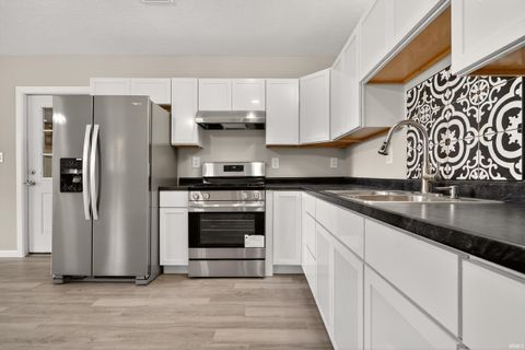 Tiny photo for 506 Howard Street, Logansport, IN 46947 (MLS # 202545365)