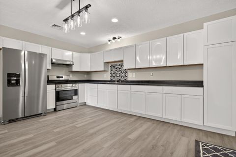 Tiny photo for 506 Howard Street, Logansport, IN 46947 (MLS # 202545365)