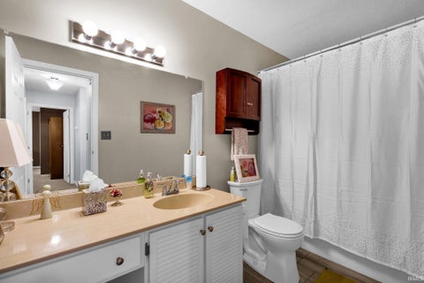Tiny photo for 552 E Waterloo Ct CT, Bloomington, IN 47401 (MLS # 202643763)