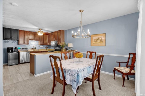Tiny photo for 552 E Waterloo Ct CT, Bloomington, IN 47401 (MLS # 202643763)