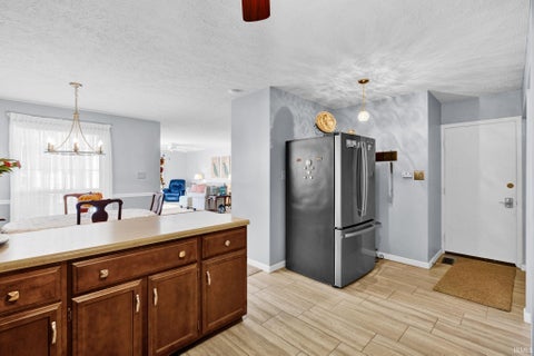Tiny photo for 552 E Waterloo Ct CT, Bloomington, IN 47401 (MLS # 202643763)