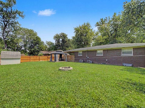 Tiny photo for 7608 Adams Avenue, Evansville, IN 47715 (MLS # 202631200)