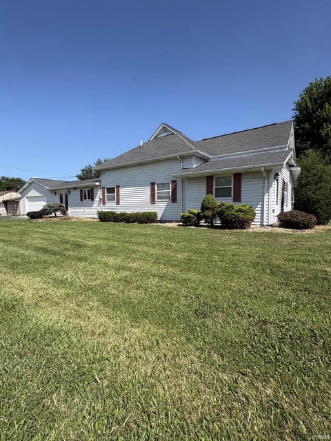 Tiny photo for 215 N 1st Street, Upland, IN 46989 (MLS # 202629956)