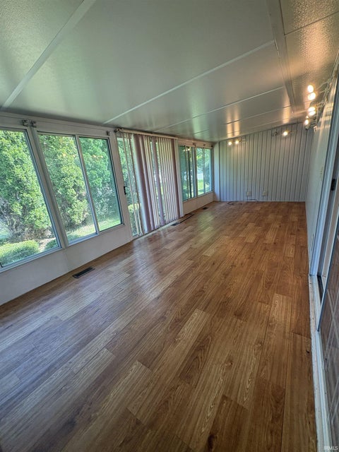 Tiny photo for 215 N 1st Street, Upland, IN 46989 (MLS # 202629956)