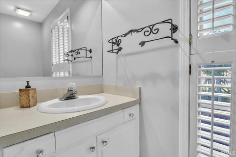 Tiny photo for 1711 Old Plank Road, Newburgh, IN 47630 (MLS # 202542324)