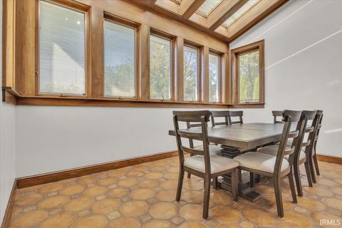 Tiny photo for 1711 Old Plank Road, Newburgh, IN 47630 (MLS # 202542324)