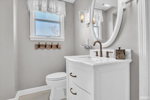 Tiny photo for 1711 Old Plank Road, Newburgh, IN 47630 (MLS # 202542324)