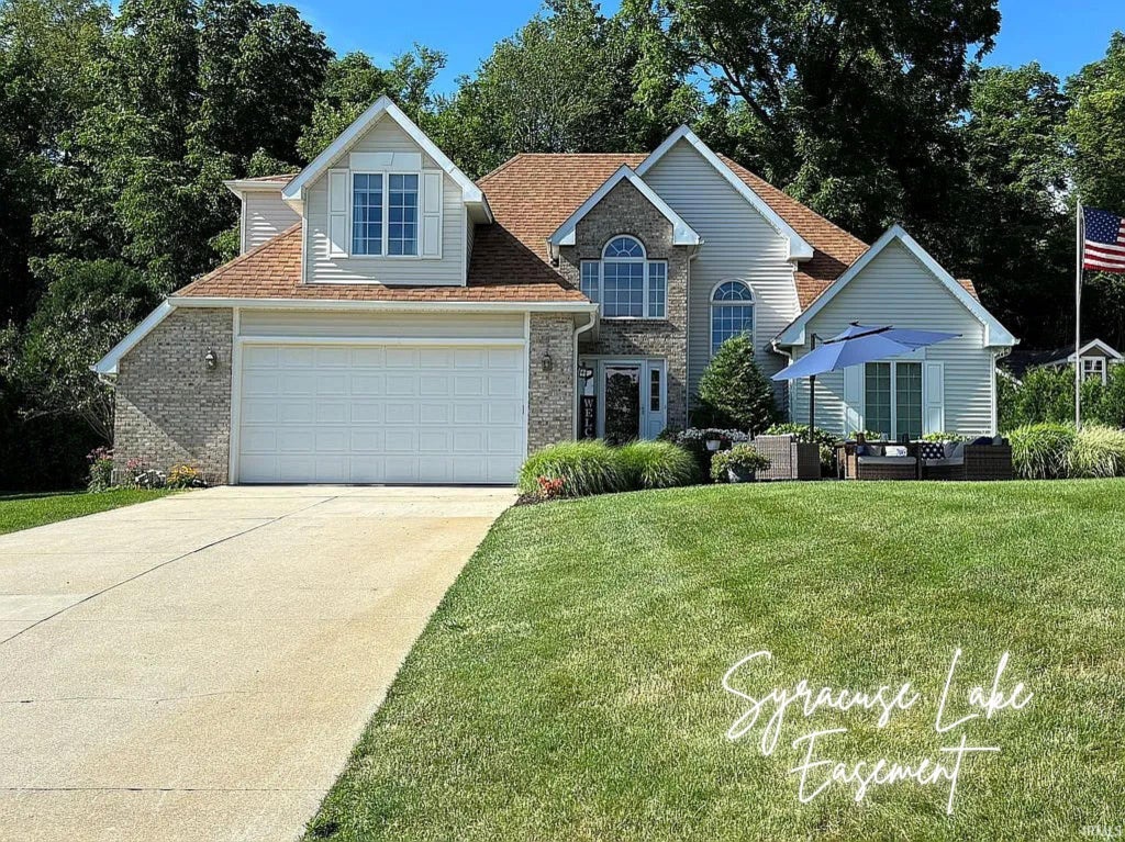 Photo of 1217 Shore Lane, Syracuse, IN 46567 (MLS # 202636715)