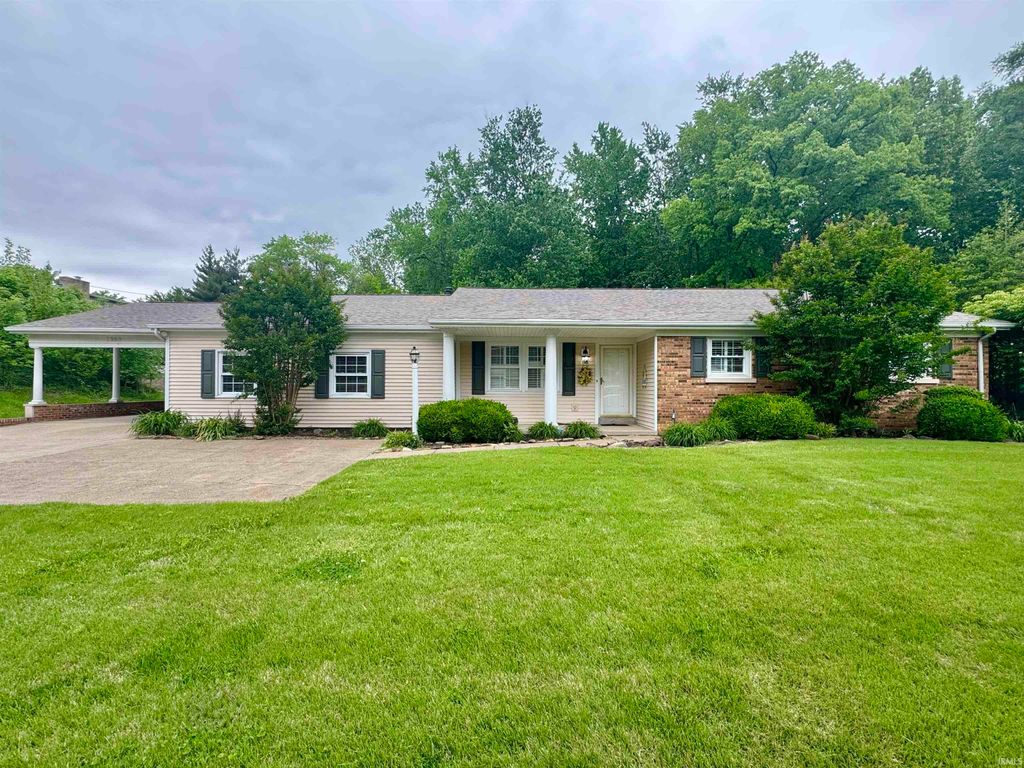 Photo of 7588 Broadview Drive, Newburgh, IN 47630 (MLS # 202601822)