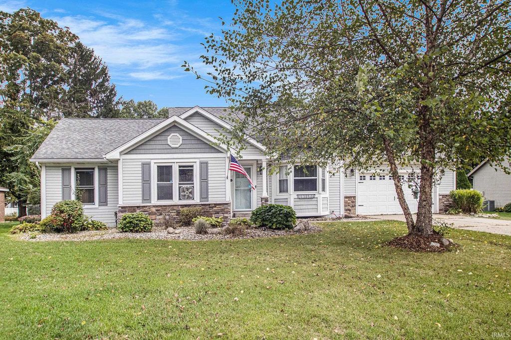 Photo of 51558 Walerko Drive, Elkhart, IN 46514 (MLS # 202539100)