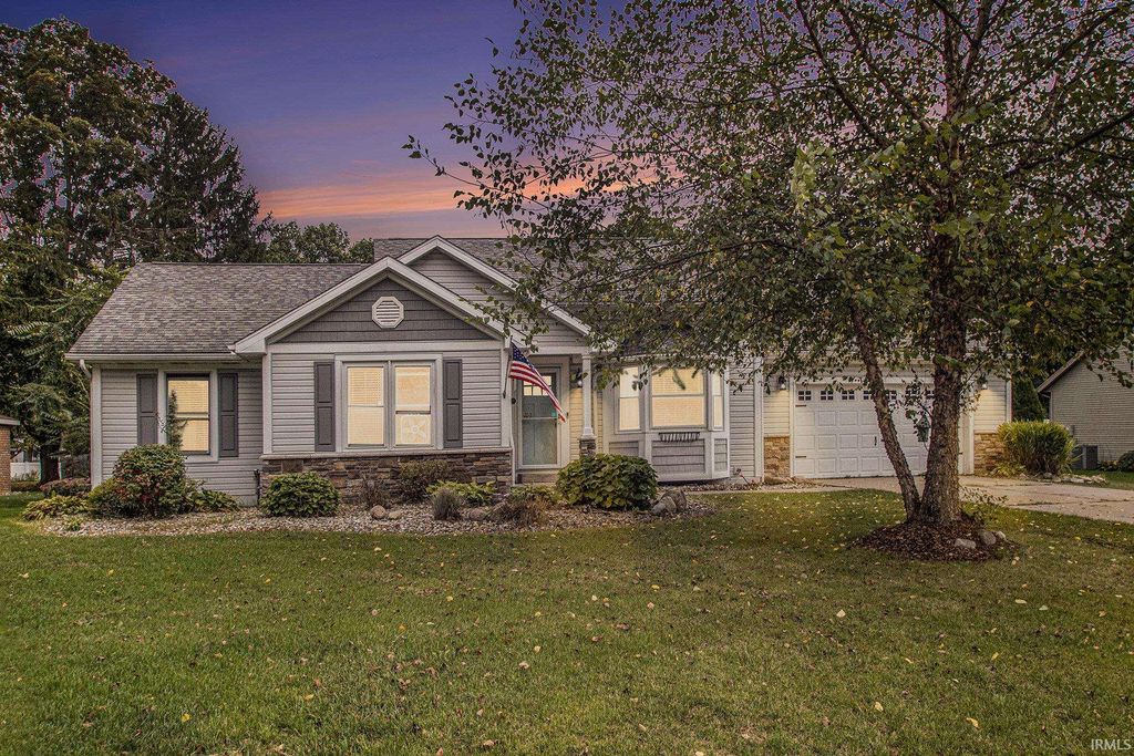 Photo of 51558 Walerko Drive, Elkhart, IN 46514 (MLS # 202539100)