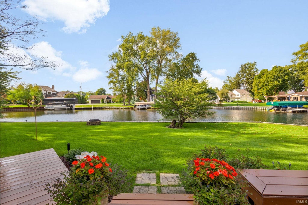 Photo of 54362 Susquehanna Court, Elkhart, IN 46516 (MLS # 202635984)