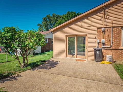 Tiny photo for 1208 Dereham Drive, Mount Vernon, IN 47620 (MLS # 202628426)