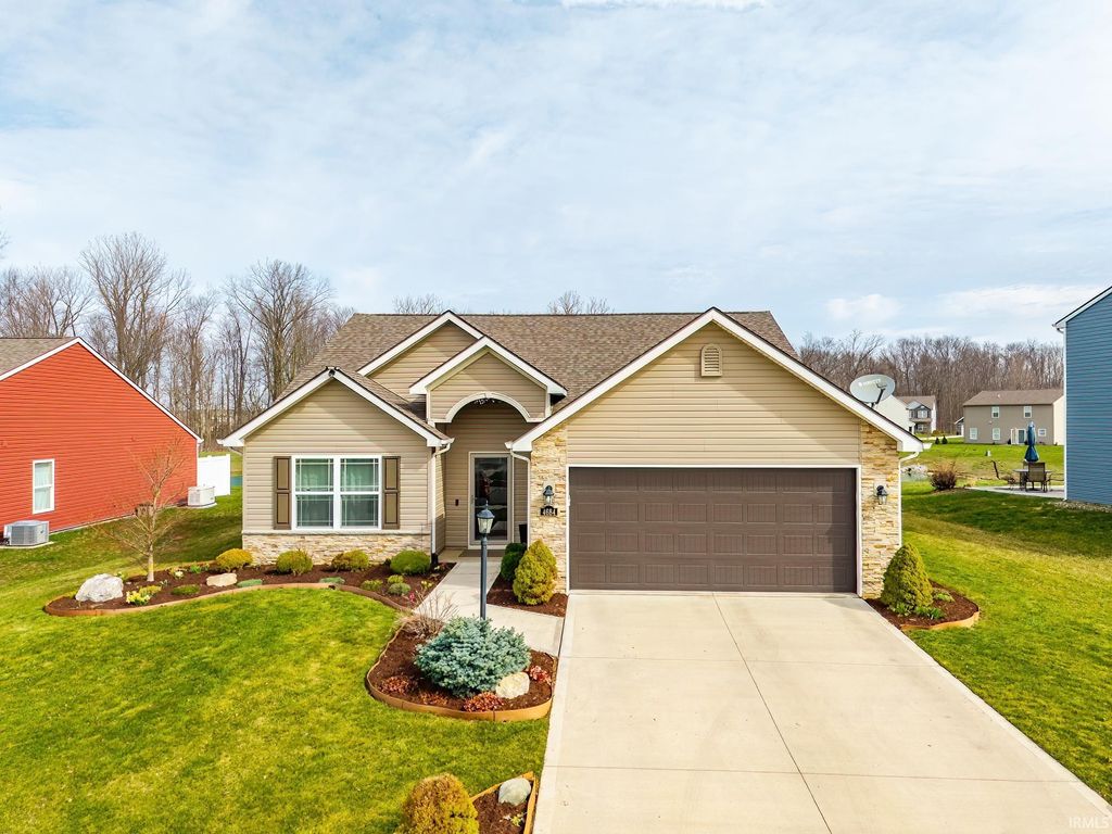 Photo of 4684 Hammock Drive, Fort Wayne, IN 46818 (MLS # 202613652)