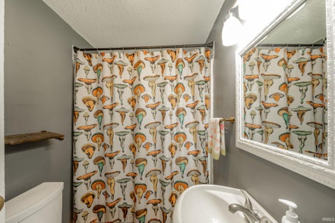 Tiny photo for 1614 S Luick Avenue, Muncie, IN 47302 (MLS # 202624769)