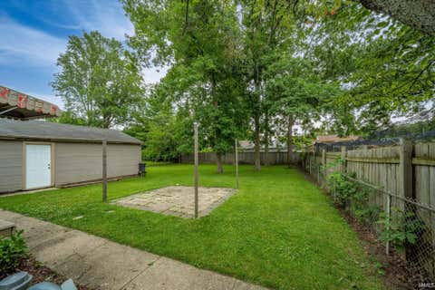 Tiny photo for 1614 S Luick Avenue, Muncie, IN 47302 (MLS # 202624769)