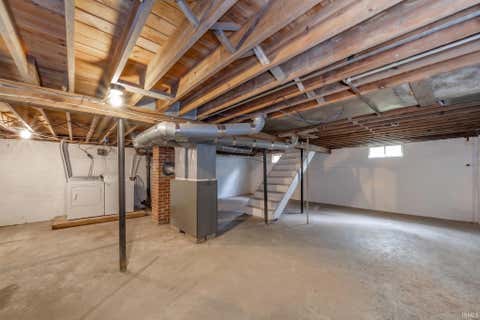 Tiny photo for 1614 S Luick Avenue, Muncie, IN 47302 (MLS # 202624769)
