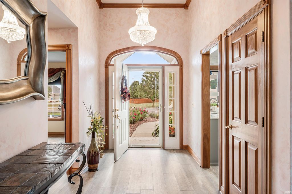 Photo of 14313 Shore Oaks Cove, Fort Wayne, IN 46814 (MLS # 202547761)