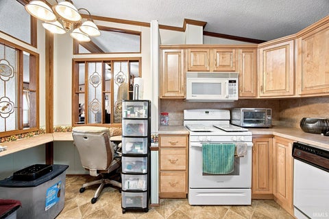 Tiny photo for 1441 N State Road 29, Flora, IN 46929 (MLS # 202636555)
