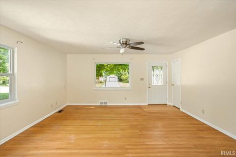 Tiny photo for 2060 Crestview Court, Lafayette, IN 47905 (MLS # 202536704)