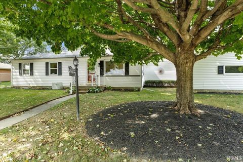 Tiny photo for 2060 Crestview Court, Lafayette, IN 47905 (MLS # 202536704)