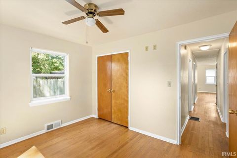 Tiny photo for 2060 Crestview Court, Lafayette, IN 47905 (MLS # 202536704)