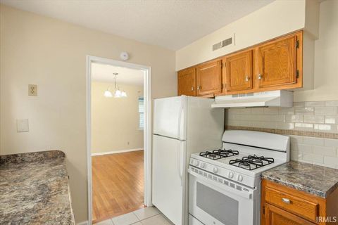 Tiny photo for 2060 Crestview Court, Lafayette, IN 47905 (MLS # 202536704)