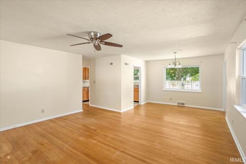 Tiny photo for 2060 Crestview Court, Lafayette, IN 47905 (MLS # 202536704)