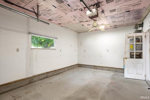 Tiny photo for 2060 Crestview Court, Lafayette, IN 47905 (MLS # 202536704)