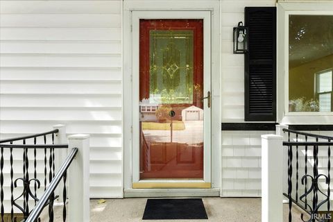 Tiny photo for 2060 Crestview Court, Lafayette, IN 47905 (MLS # 202536704)
