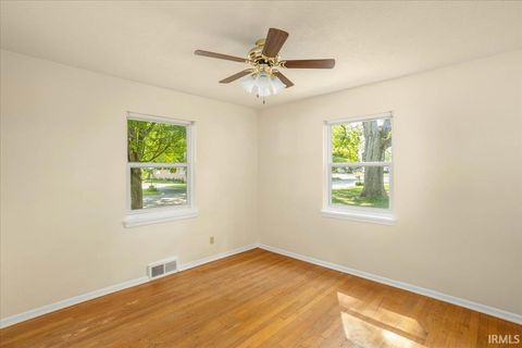 Tiny photo for 2060 Crestview Court, Lafayette, IN 47905 (MLS # 202536704)