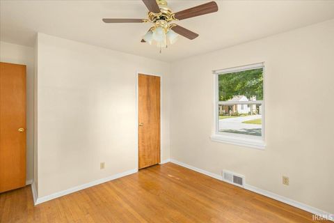 Tiny photo for 2060 Crestview Court, Lafayette, IN 47905 (MLS # 202536704)