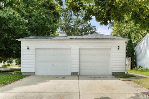 Tiny photo for 2060 Crestview Court, Lafayette, IN 47905 (MLS # 202536704)