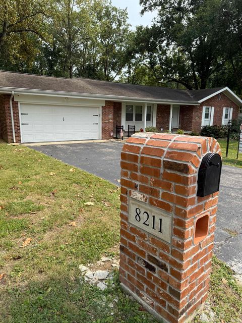 Tiny photo for 8211 Larch Lane, Evansville, IN 47710 (MLS # 202541319)