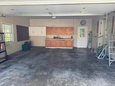 Tiny photo for 8211 Larch Lane, Evansville, IN 47710 (MLS # 202541319)