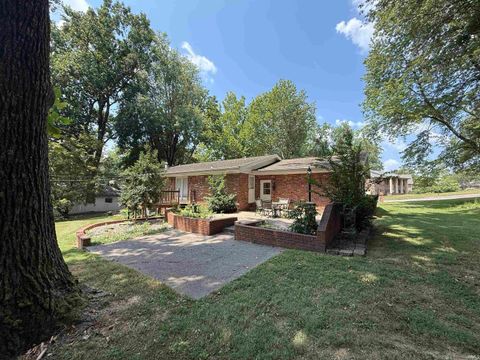 Tiny photo for 8211 Larch Lane, Evansville, IN 47710 (MLS # 202541319)