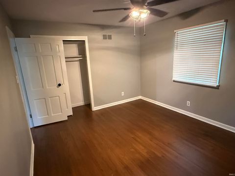 Tiny photo for 8211 Larch Lane, Evansville, IN 47710 (MLS # 202541319)