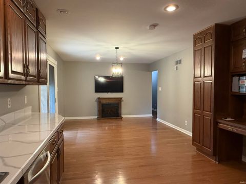 Tiny photo for 8211 Larch Lane, Evansville, IN 47710 (MLS # 202541319)